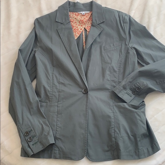 Olive CABI Blazer - Picture 2 of 7